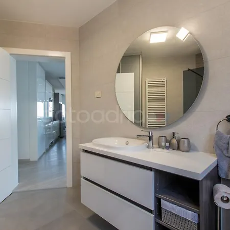 Apartment Penthouse With Private Hottub - Bigblue